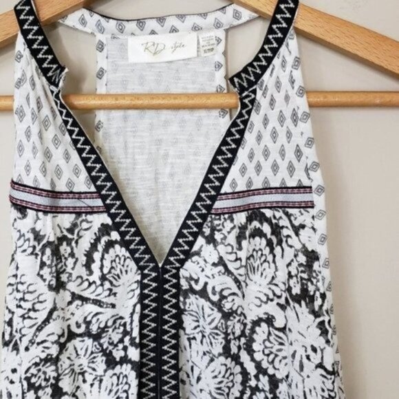 Stitch Fix RD Style | Fulham Embroidery Detail Top Size XS - Picture 2 of 4